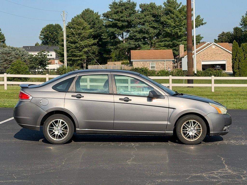 Ford Focus  2010