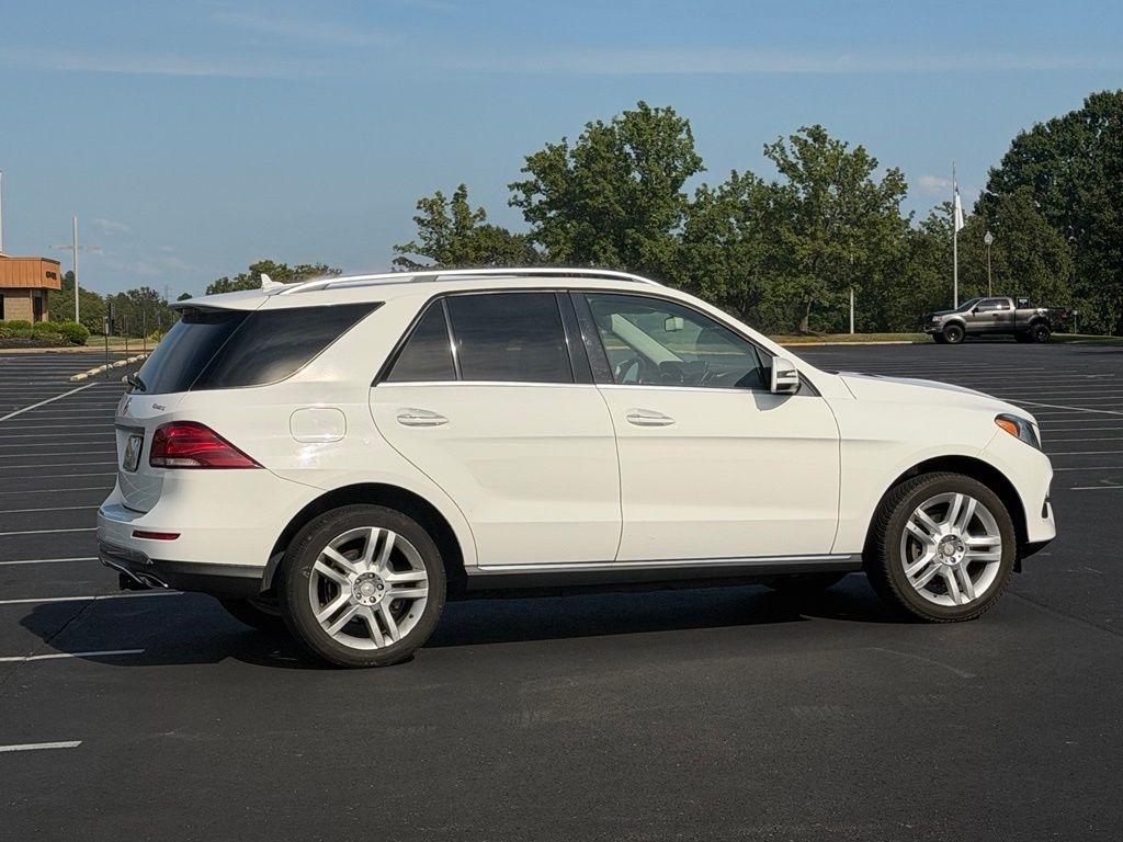 Mercedes-Benz GLE  2017