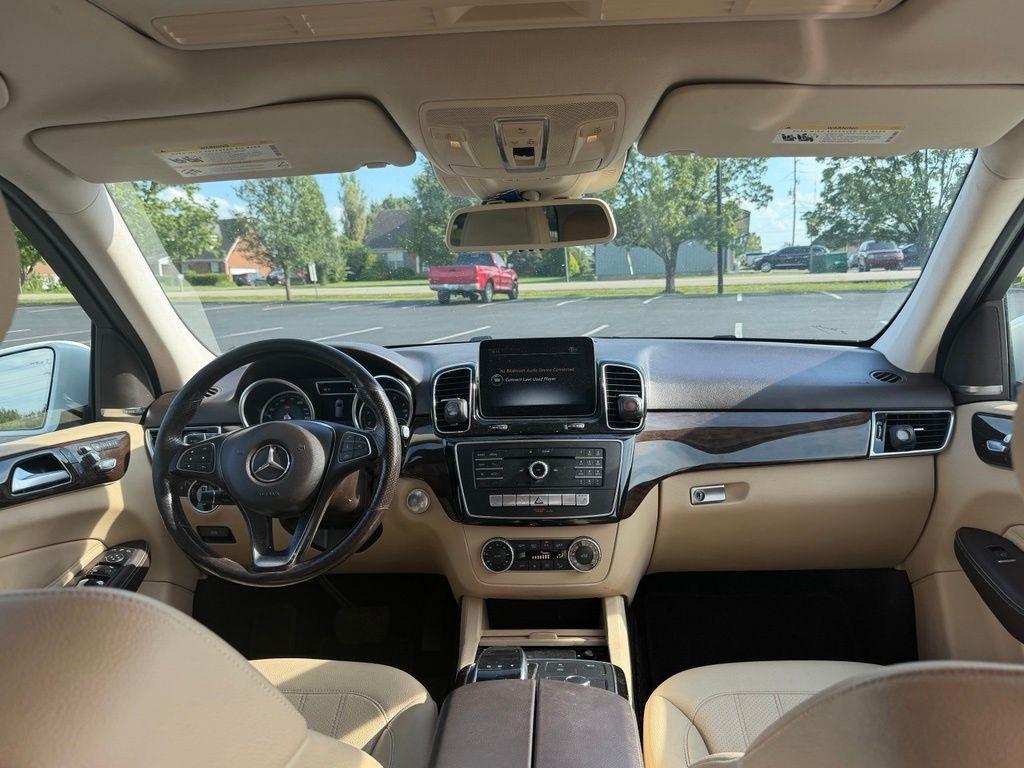 Mercedes-Benz GLE  2017