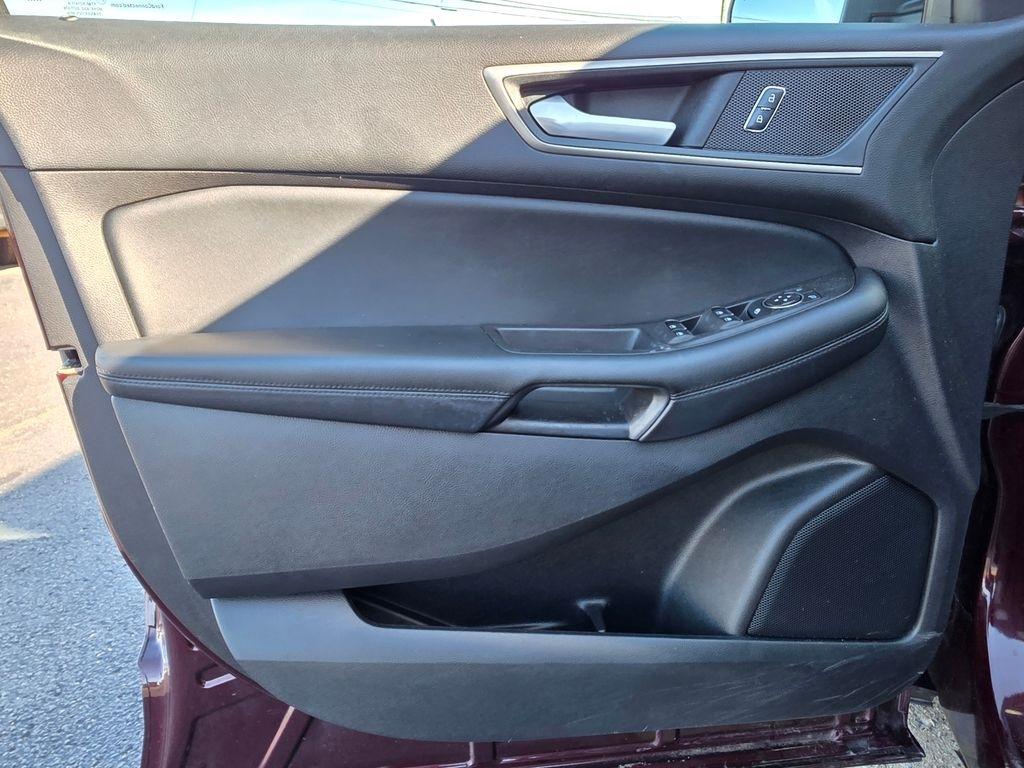 Ford Edge photo 12