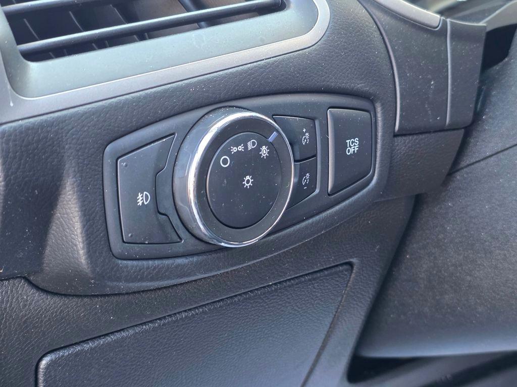 Ford Edge photo 16