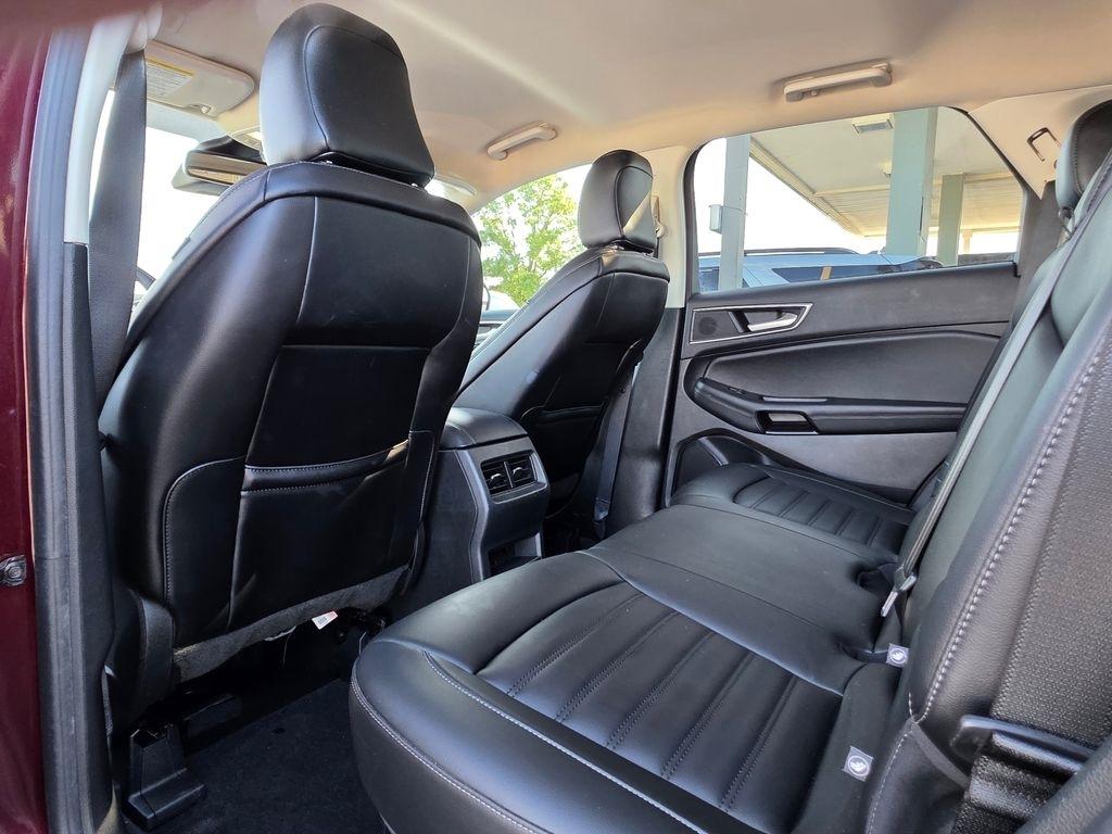 Ford Edge photo 18
