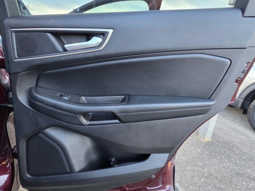 Ford Edge photo 24