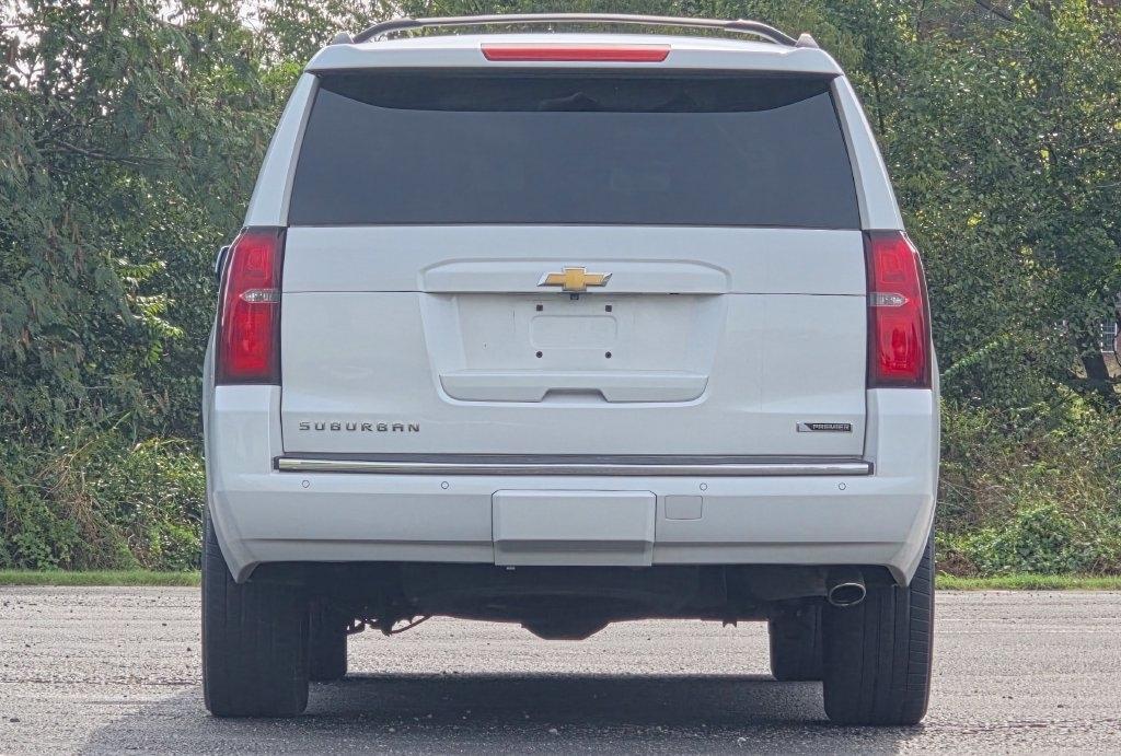 Chevrolet Suburban  2017