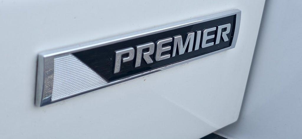 Chevrolet Suburban  2017