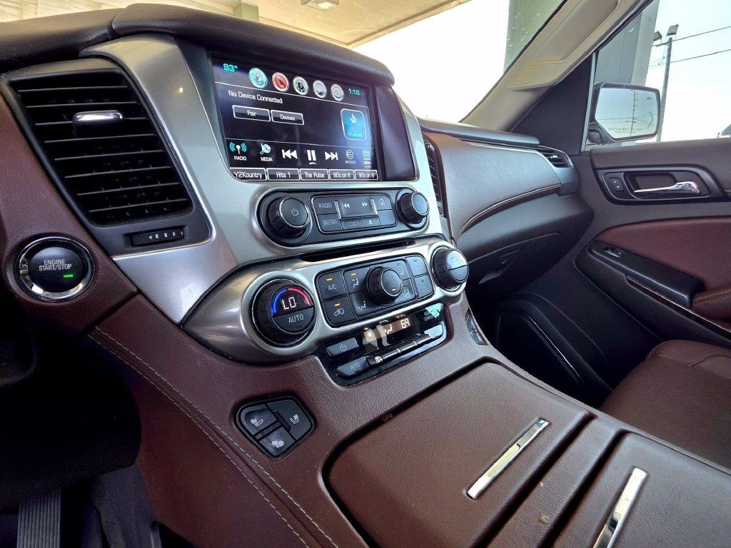 Chevrolet Suburban  2017