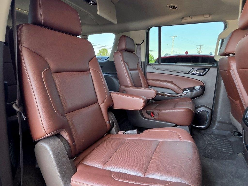 Chevrolet Suburban  2017