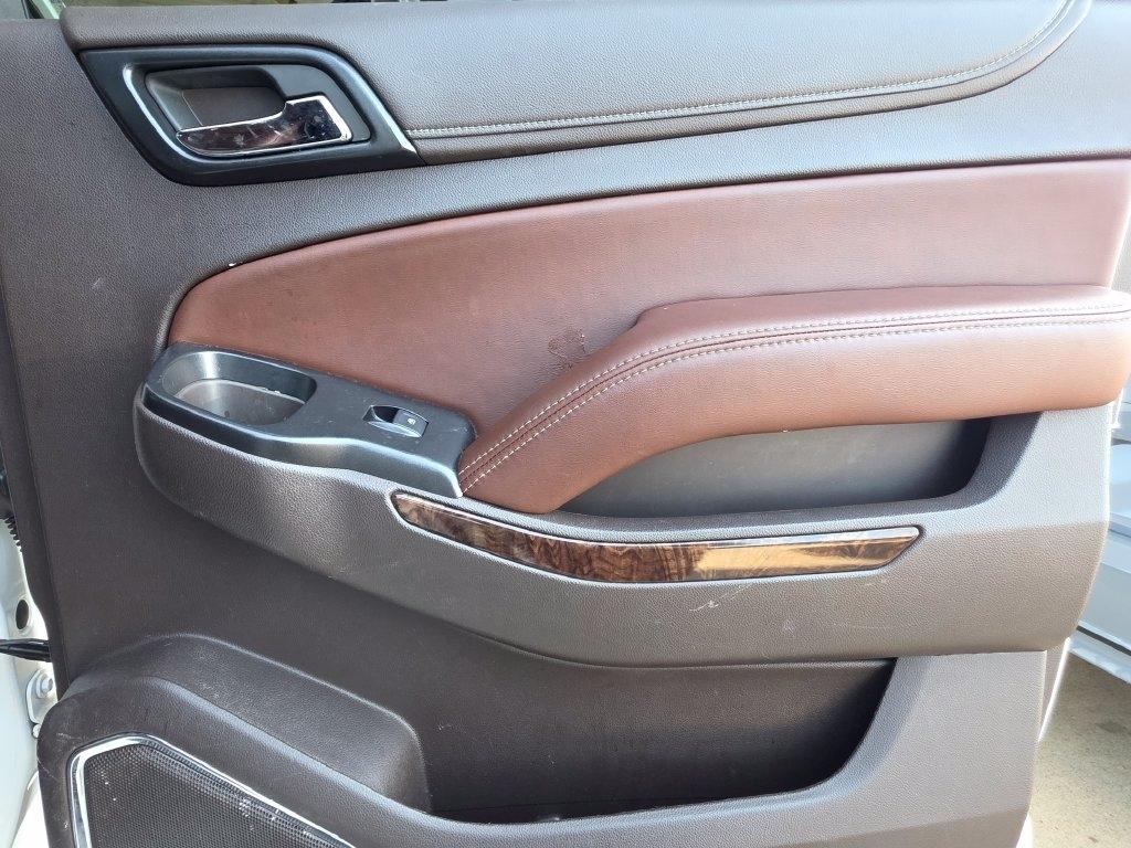 Chevrolet Suburban  2017