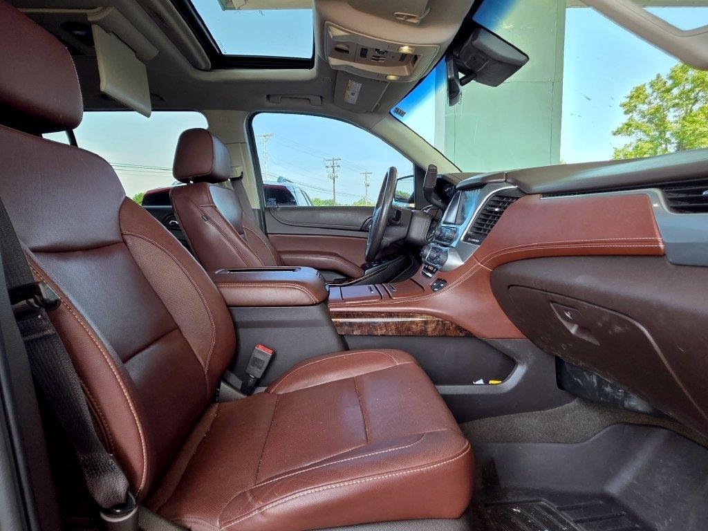 Chevrolet Suburban  2017