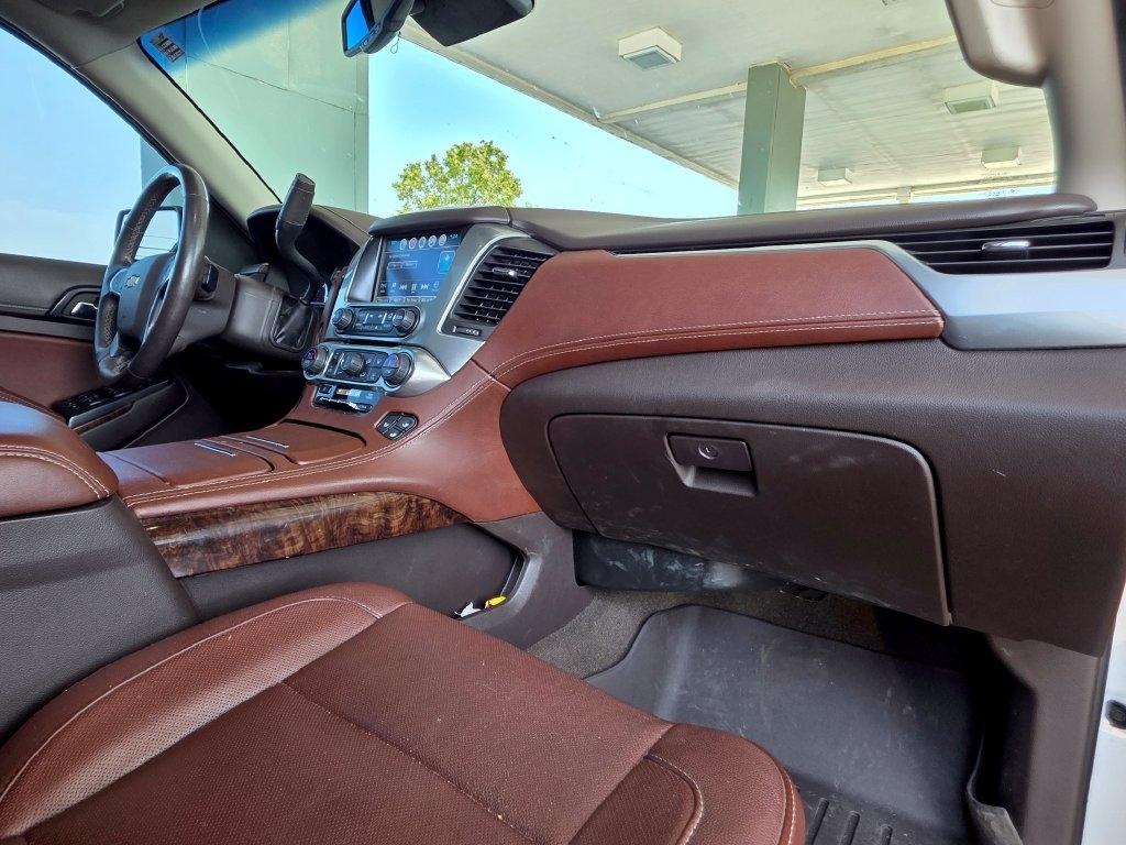 Chevrolet Suburban  2017