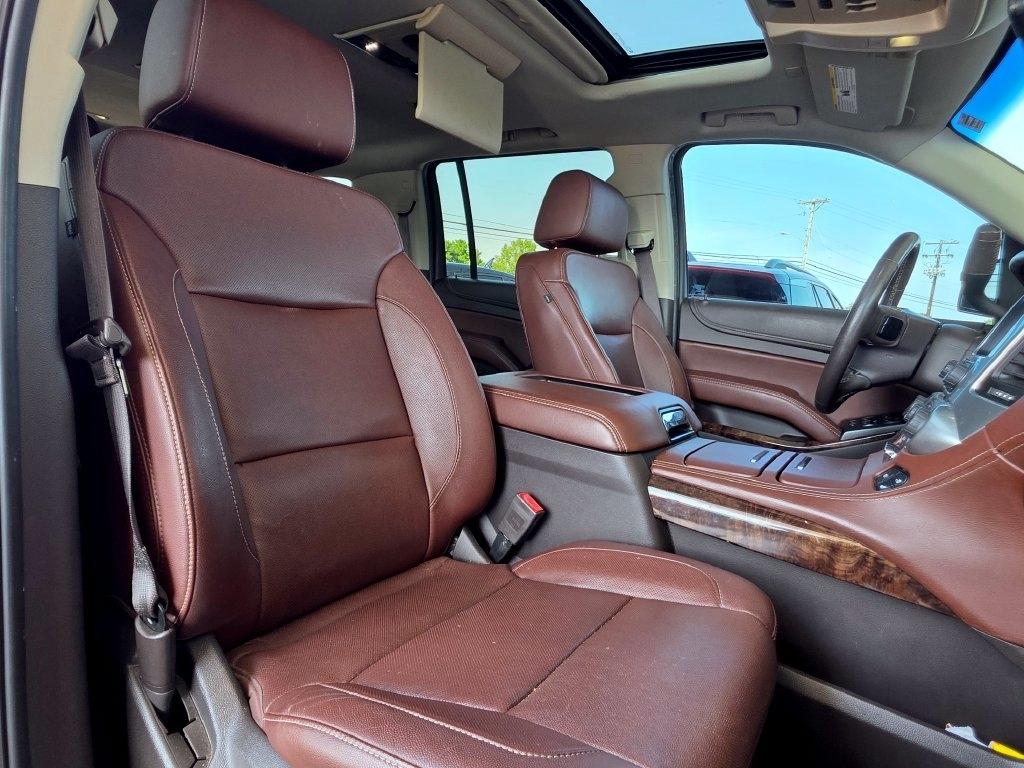Chevrolet Suburban  2017