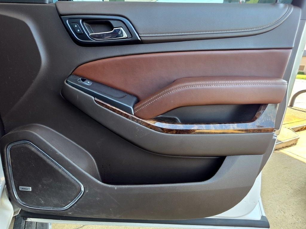 Chevrolet Suburban  2017