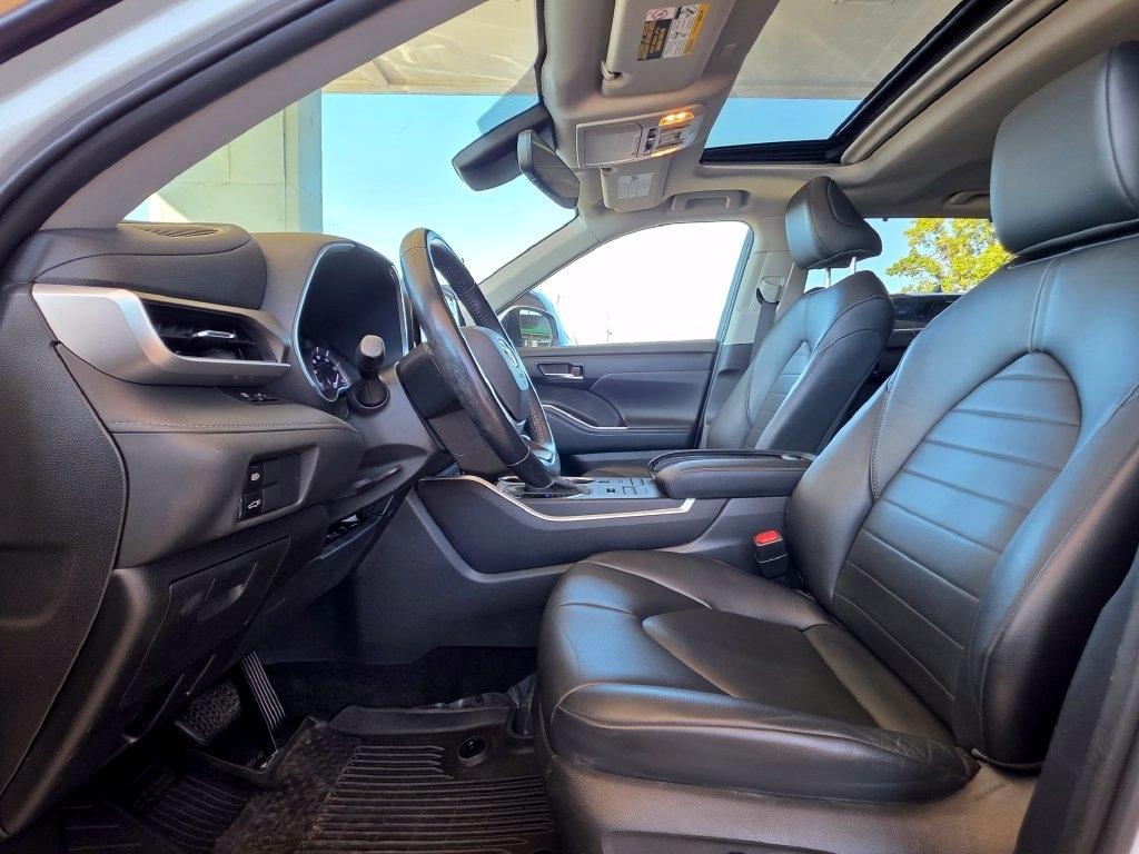 Toyota Highlander photo 10