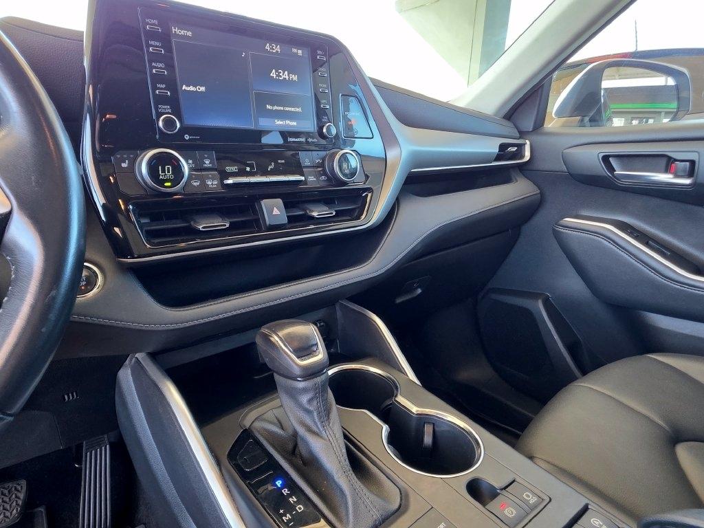 Toyota Highlander photo 15