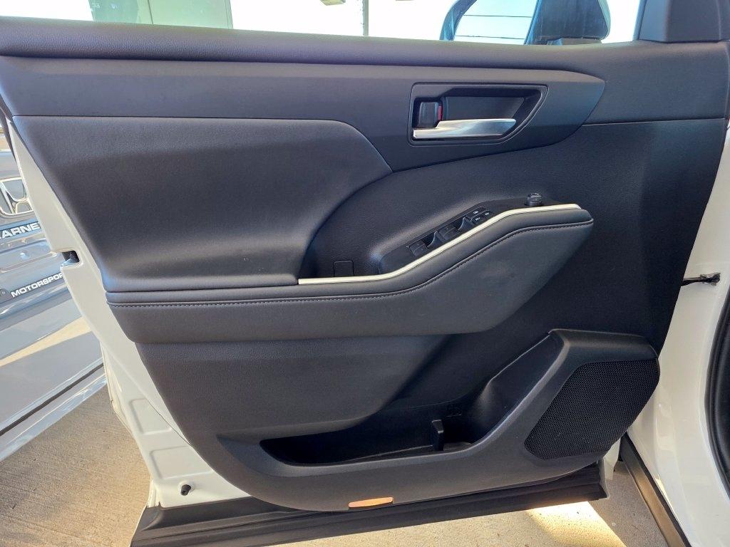 Toyota Highlander photo 20