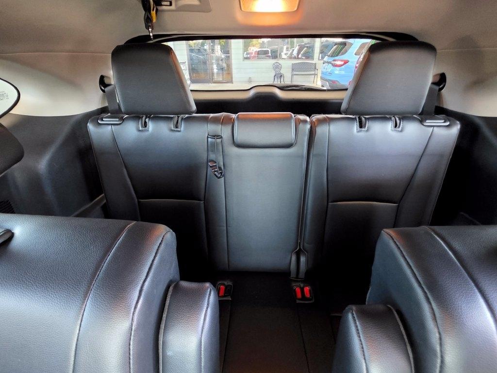 Toyota Highlander photo 23