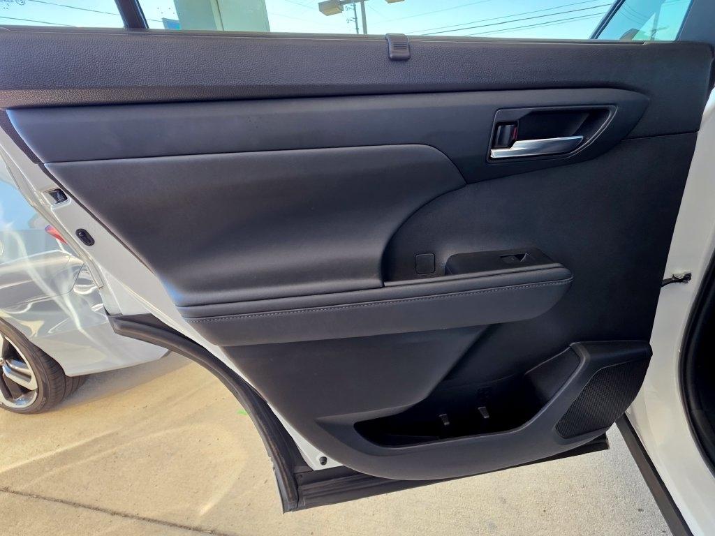 Toyota Highlander photo 25