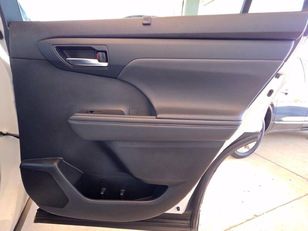 Toyota Highlander photo 28