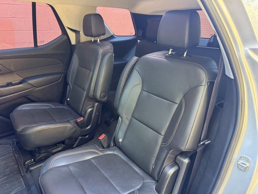 Chevrolet Traverse photo 12