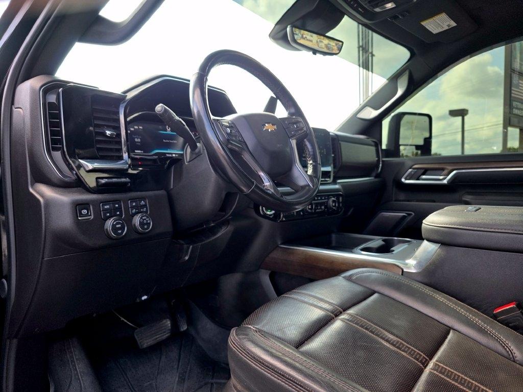 Chevrolet Silverado 3500HD  2025