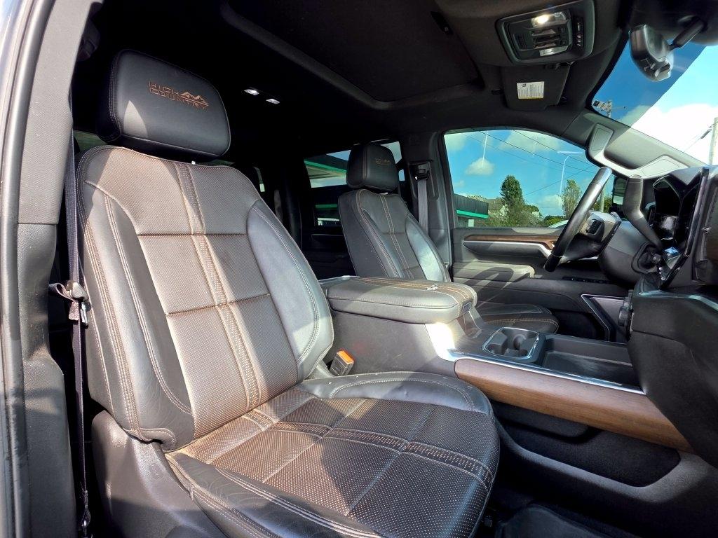 Chevrolet Silverado 3500HD  2025