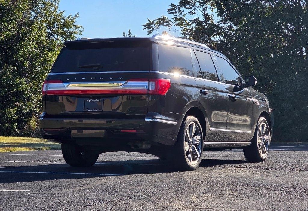 Lincoln Navigator photo 4