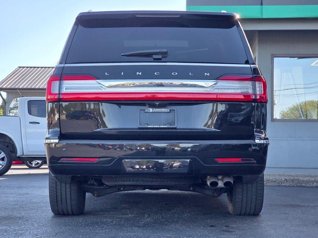 Lincoln Navigator photo 5