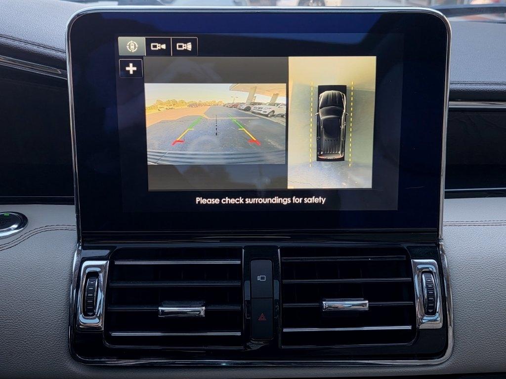 Lincoln Navigator photo 17