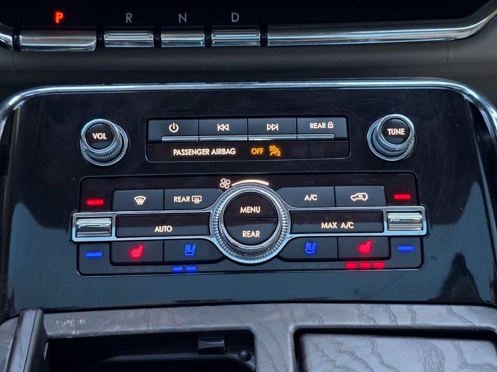 Lincoln Navigator photo 18