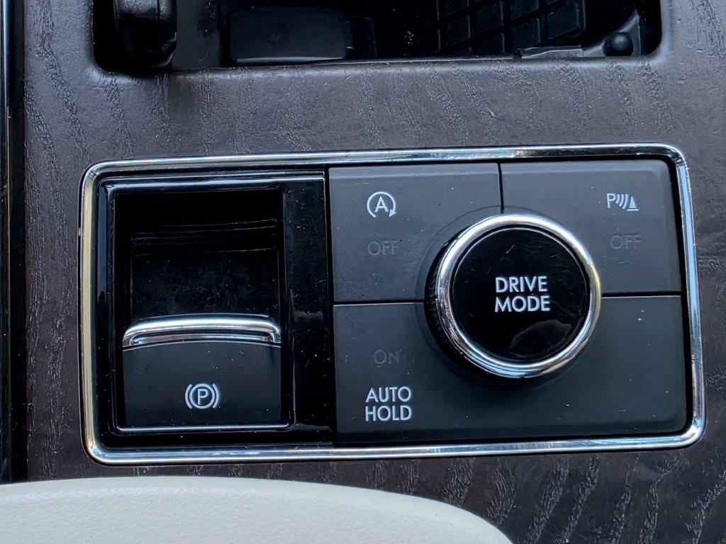 Lincoln Navigator photo 19