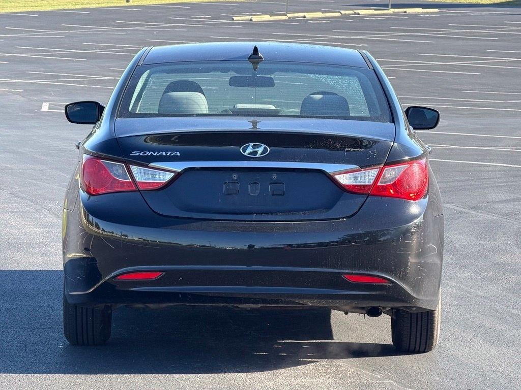 Hyundai Sonata  2011