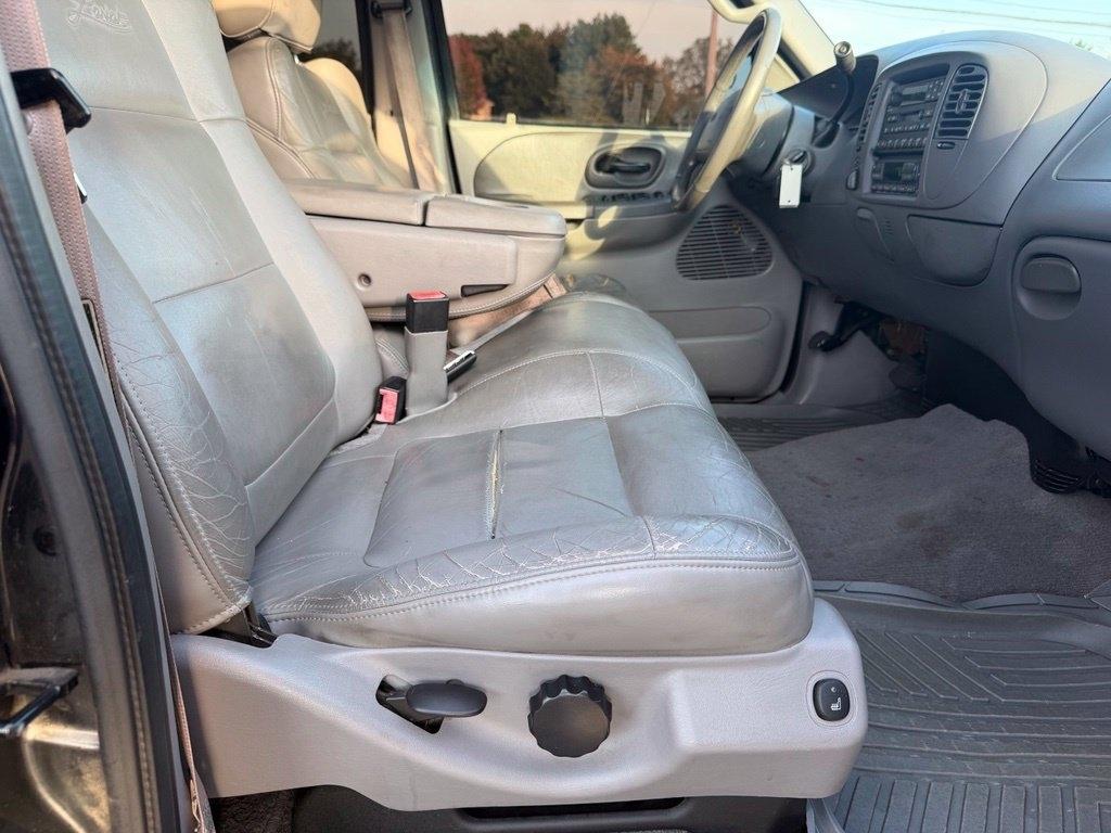 Ford F-150  2002