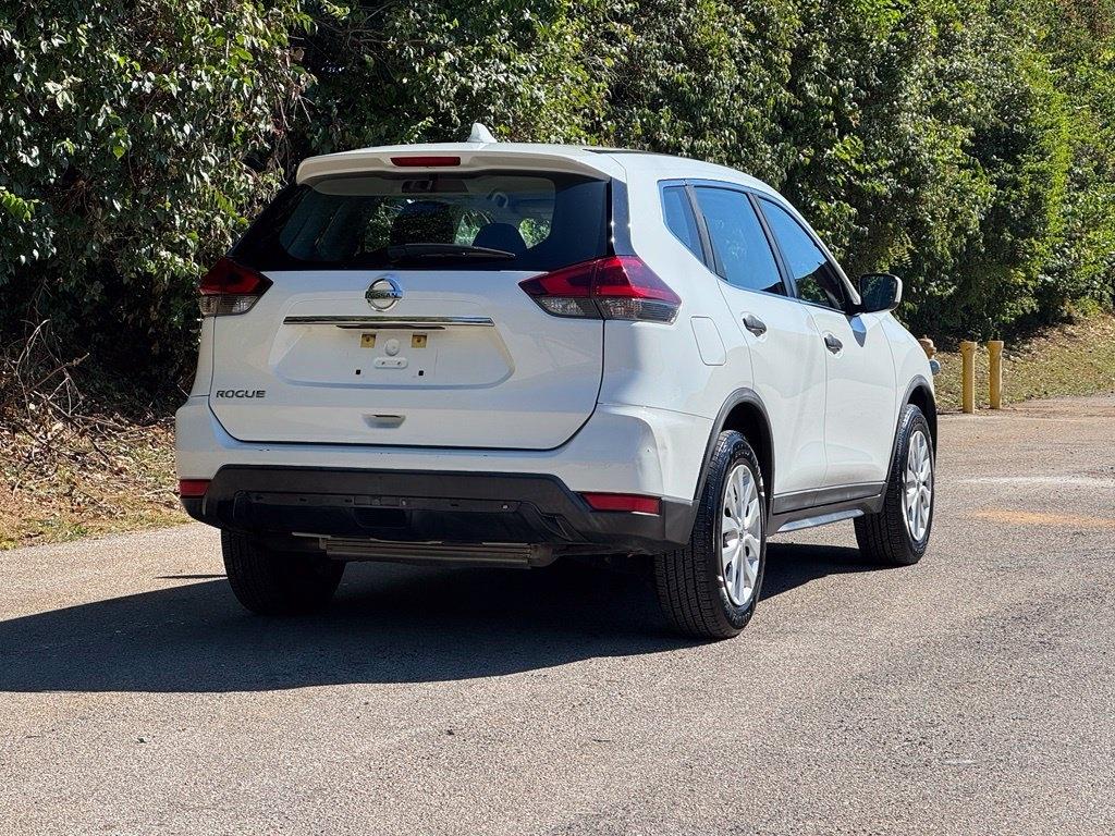 Nissan Rogue  2020