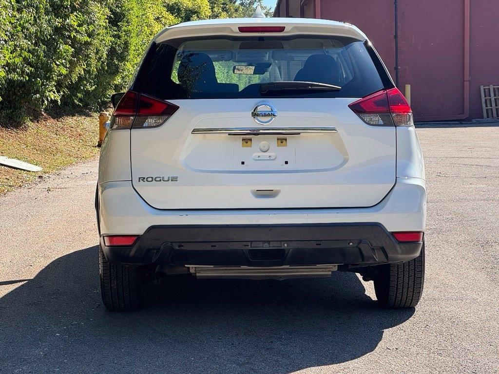 Nissan Rogue  2020