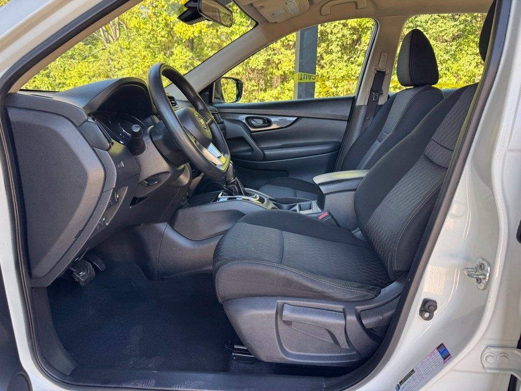 Nissan Rogue  2020