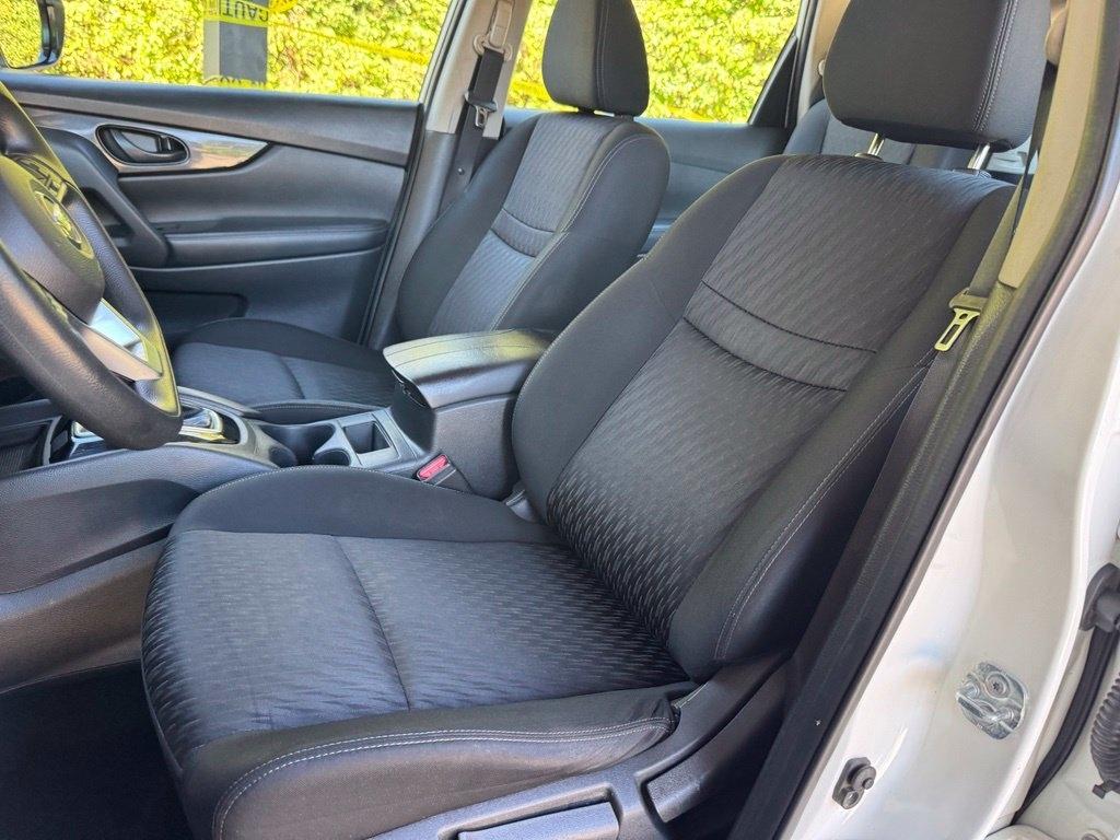 Nissan Rogue  2020