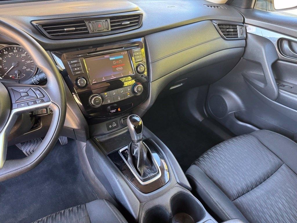 Nissan Rogue  2020