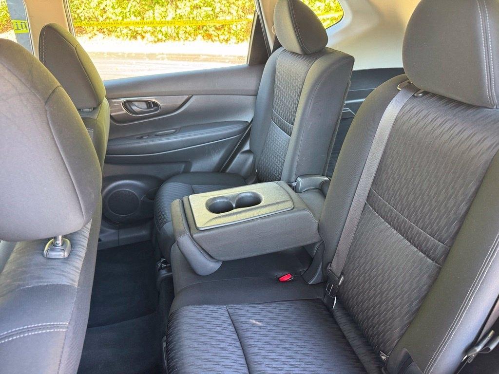 Nissan Rogue  2020
