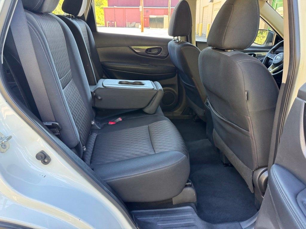 Nissan Rogue  2020