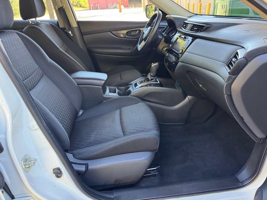 Nissan Rogue  2020
