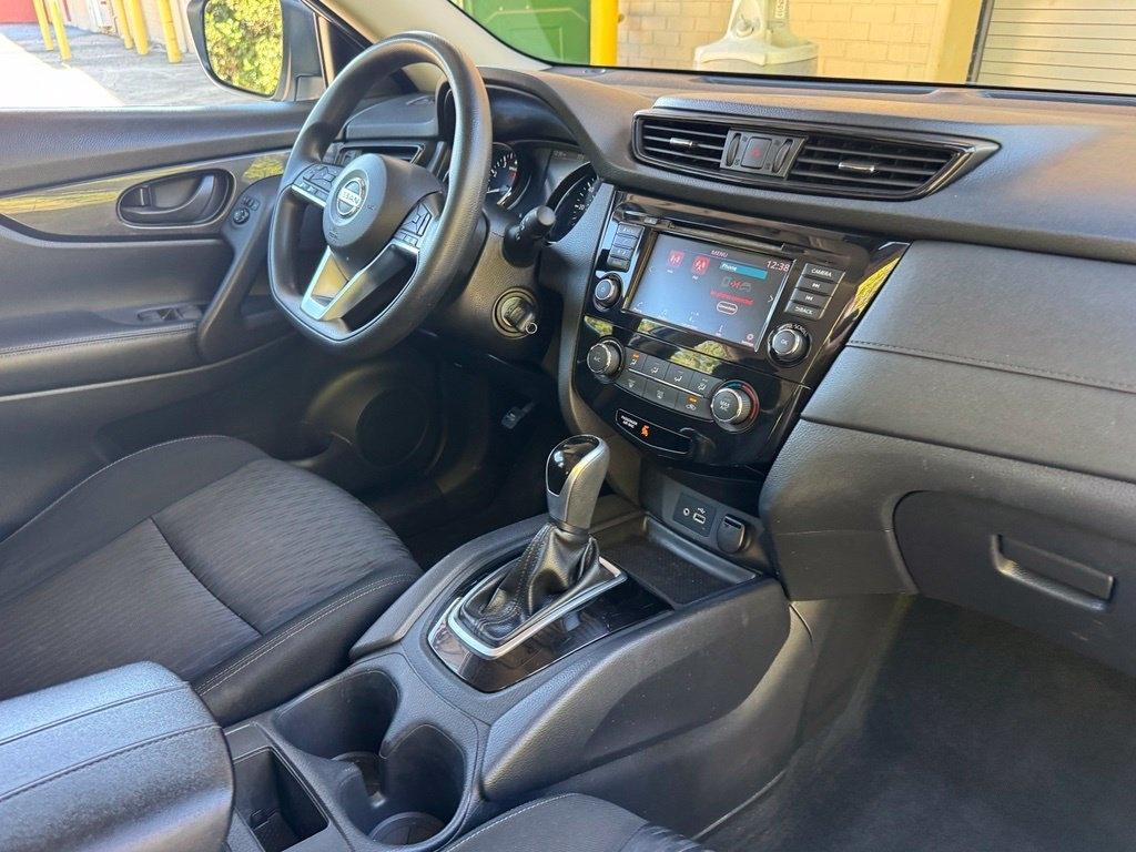 Nissan Rogue  2020