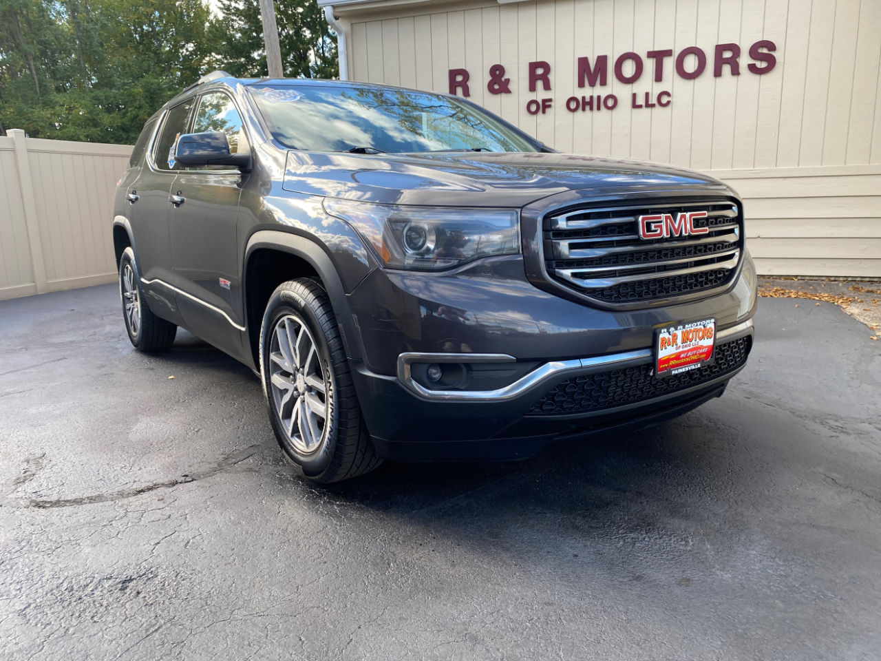 GMC Acadia All Terrain 1 AWD 2017 GMC Acadia All Terrain 1 AWD 2017