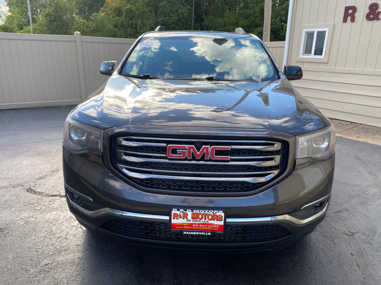 GMC Acadia All Terrain 1 AWD 2017 GMC Acadia All Terrain 1 AWD 2017