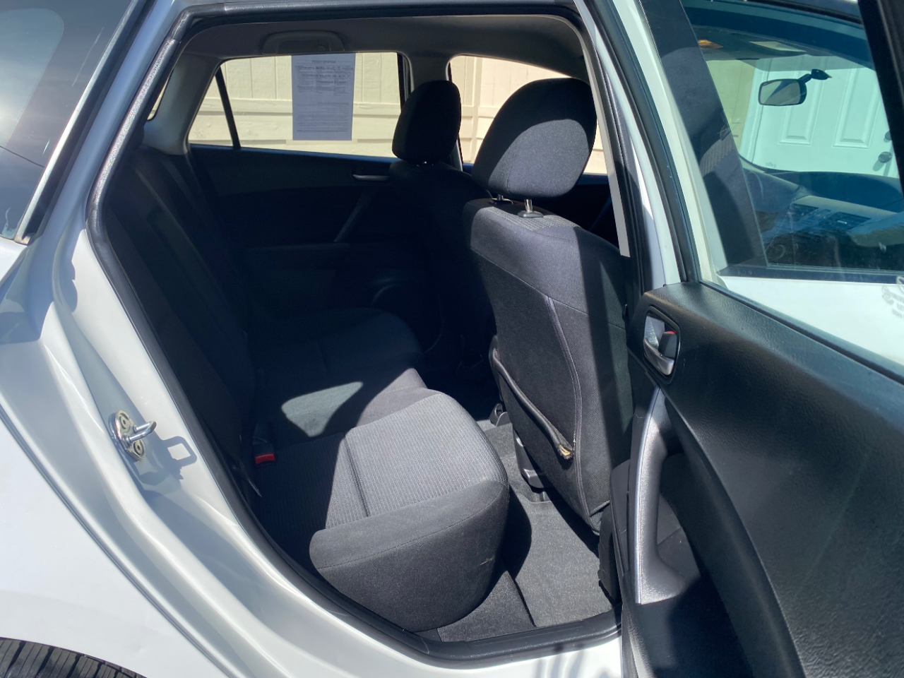 2012 Mazda Mazda3 Touring photo 4