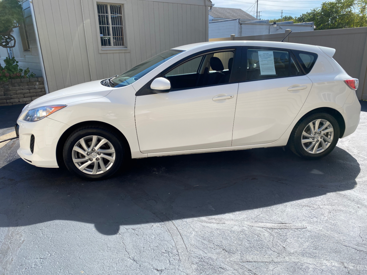 2012 Mazda Mazda3 Touring photo 10