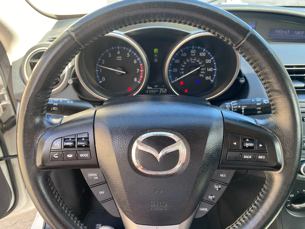 2012 Mazda Mazda3 Touring photo 14