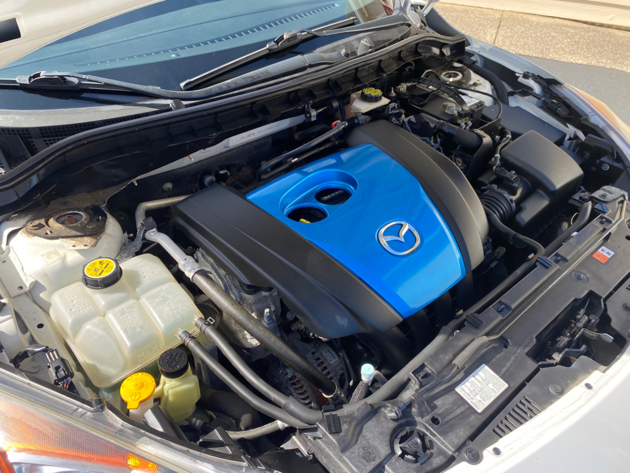 2012 Mazda Mazda3 Touring photo 17
