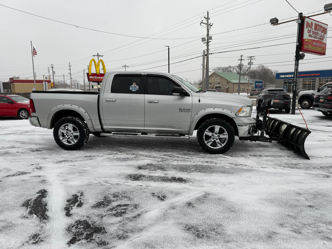 RAM 1500 Lone Star Crew Cab SB 4WD 2015