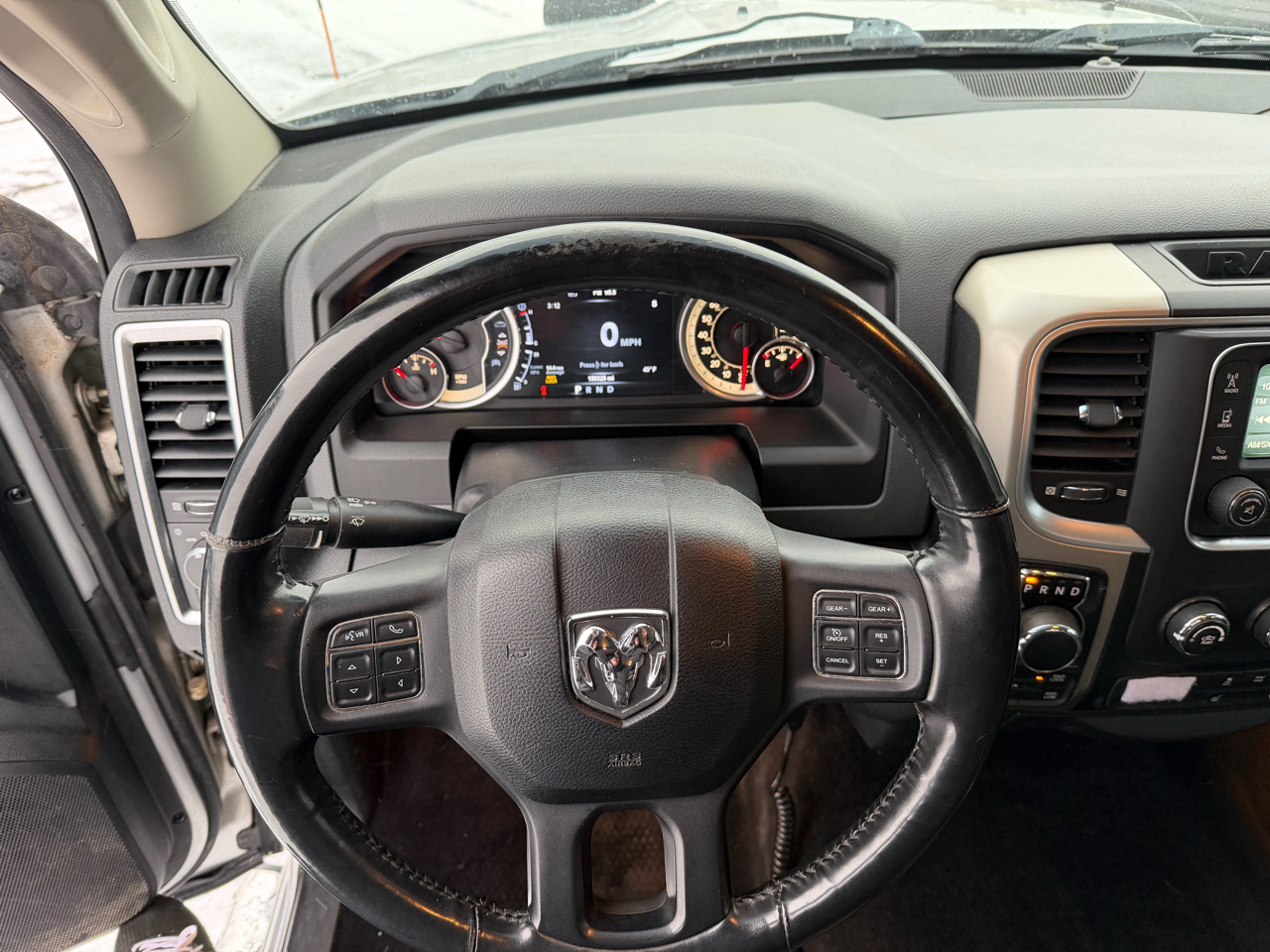 RAM 1500 Lone Star Crew Cab SB 4WD 2015