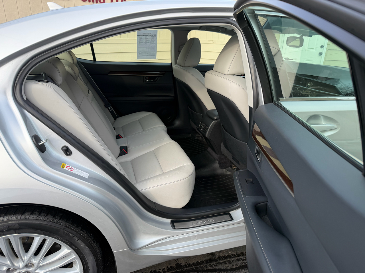 Lexus ES 350 Sedan 2014